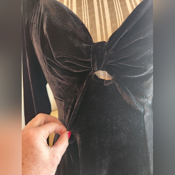 BCBG velvet dress - Picture 2 of 6